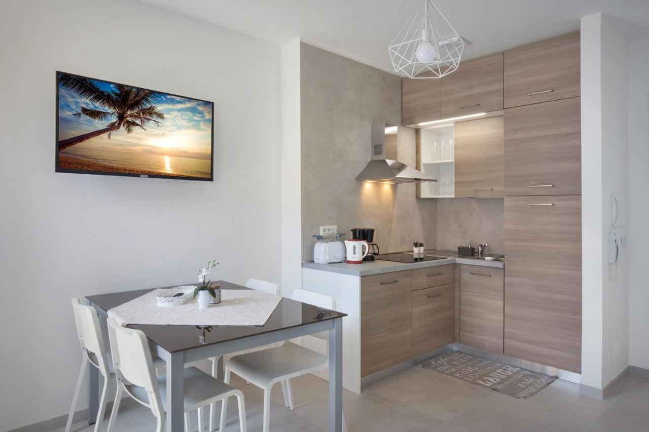 Apartment Prefontana With Pool Bardolino Exterior photo