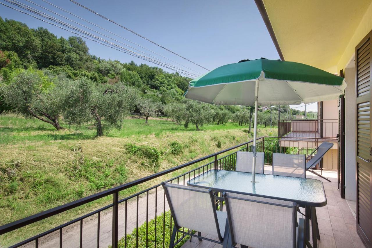Apartment Prefontana With Pool Bardolino Exterior photo